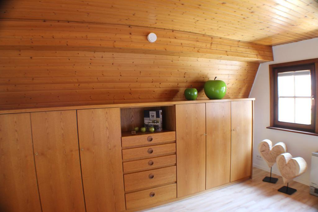 Ferienwohnung Herds Eintracht Baden-Baden Zimmer foto